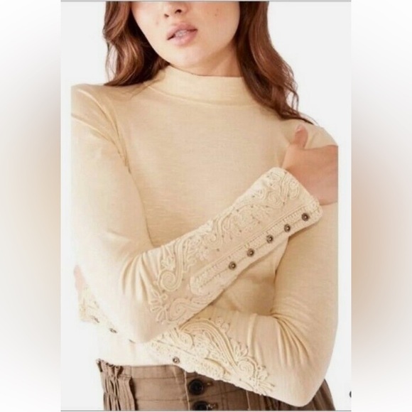 Free People We the Free Hooked On You Cuff Top Wheat Cotton embroidered size S​ - Picture 1 of 4